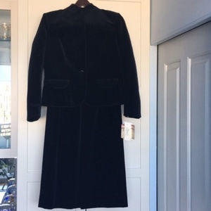 B. Altman Black Velvet Business Suite